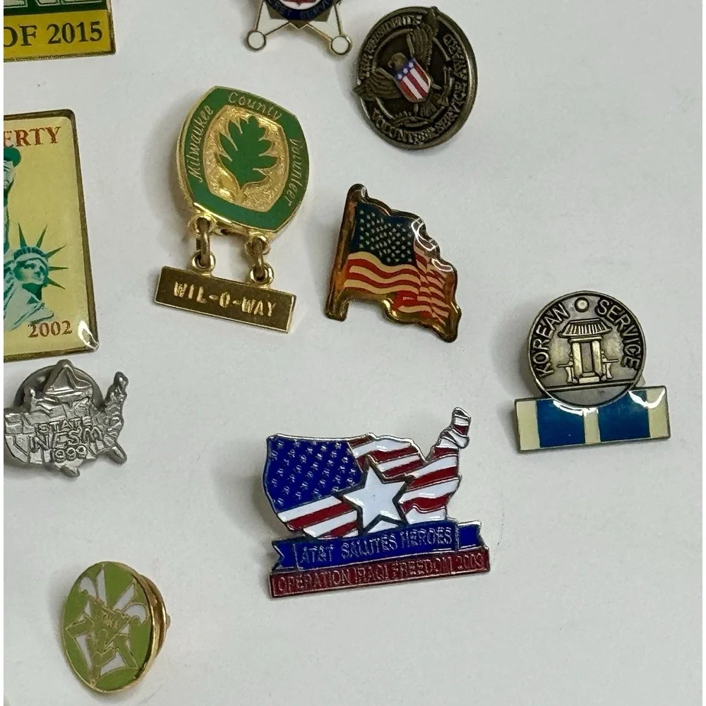 Vintage Lot Of 17 Hat Cap Lapel Pins US Flag Baseball‎ Secret Service Pinback